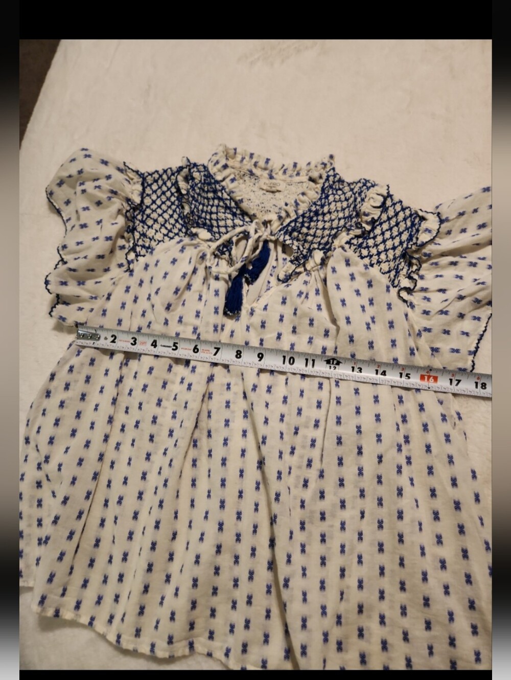 Anthropologie XS Pilcro Short-Sleeve Smocked Clip Dot Blouse - Picture 11 of 11
